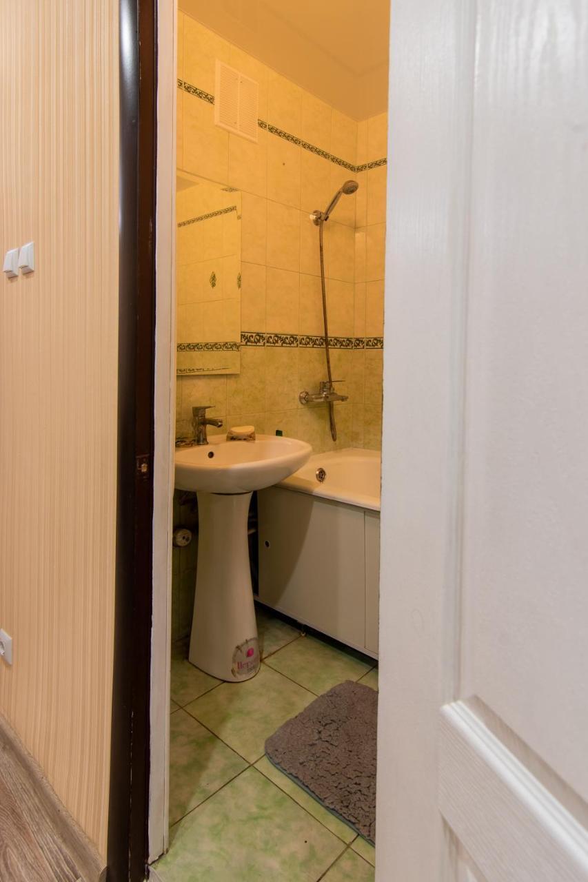 Apartment Street Trostyanetskaya Kiev Eksteriør billede